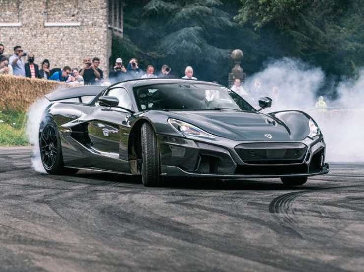 La Rimac Nevera ha raggiunto i 400 Km orari in meno di 30 secondi