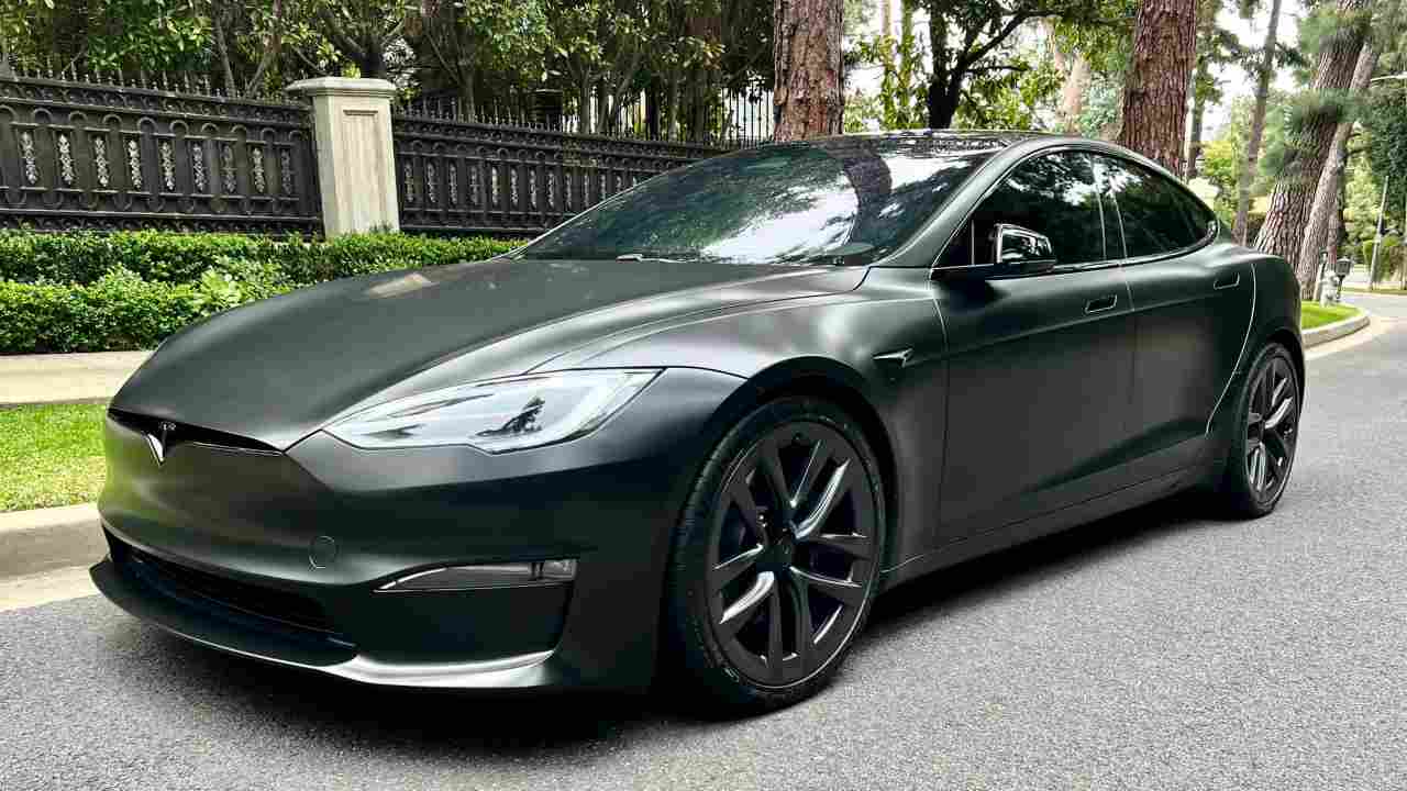 Tesla Model S Plaid