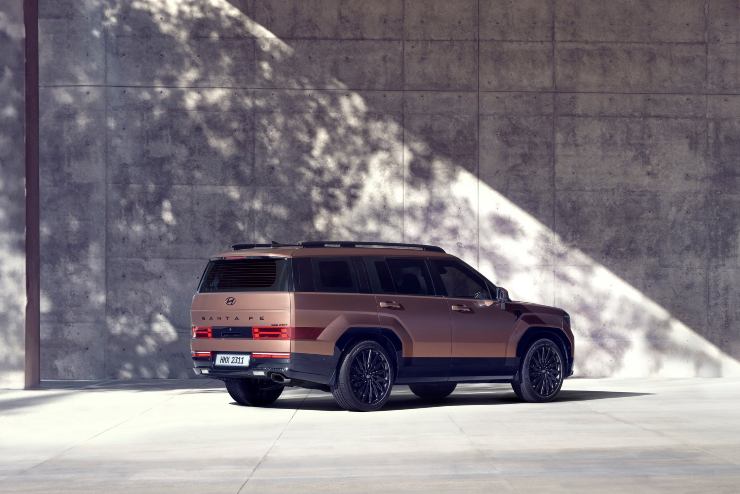 Hyundai santa Fe 2024, vista laterale