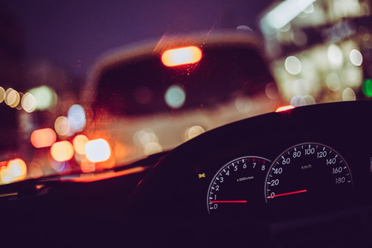 Automobile ad alta velocità su strada
