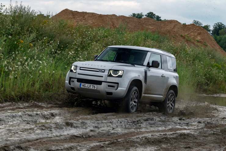 Land Rover Defender