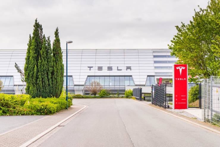 Centro assistenza Tesla