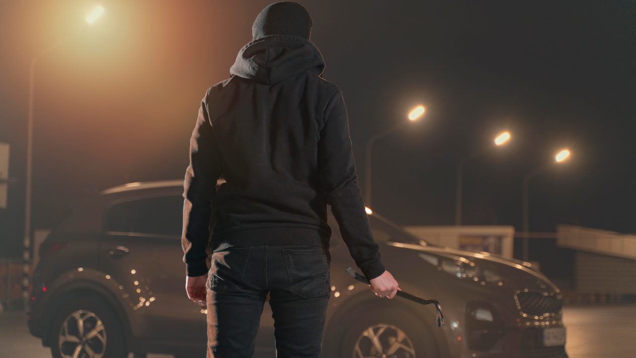 Ladri di auto