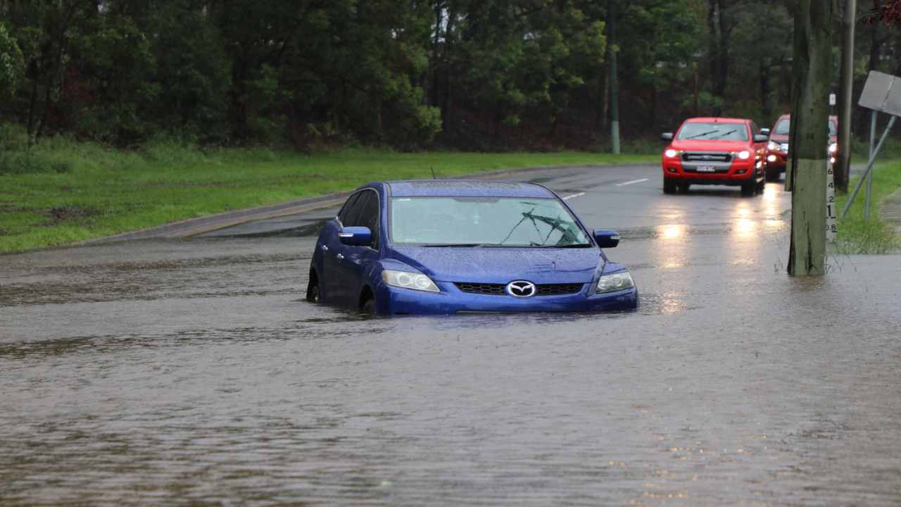 auto in acqua
