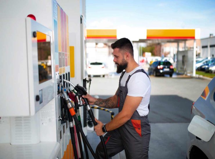 distributore di benzina