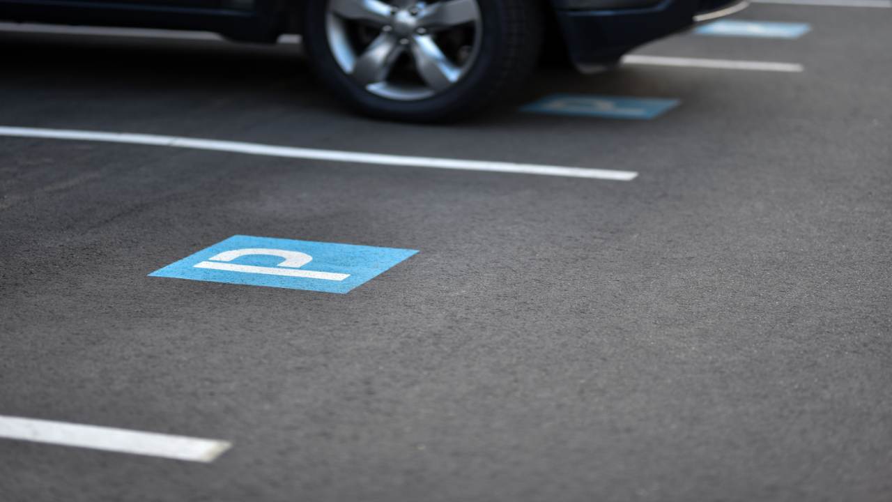 il parcheggio per auto