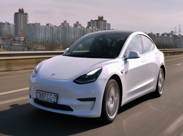 Auto Tesla
