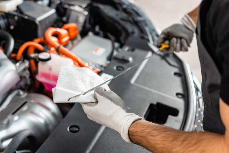 Controllo del livello dell'olio - Autoruote4x4.com