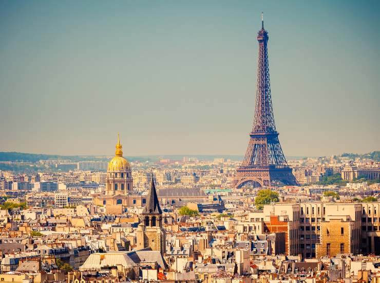 Parigi, capitale della Francia - fonte depositphotos.com - giornalemotori.it