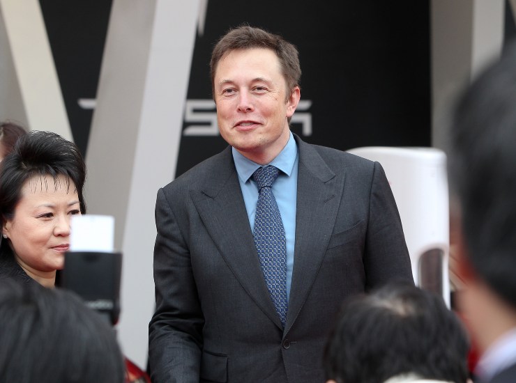 Elon Musk, director ejecutivo de Tesla, anuncia despidos