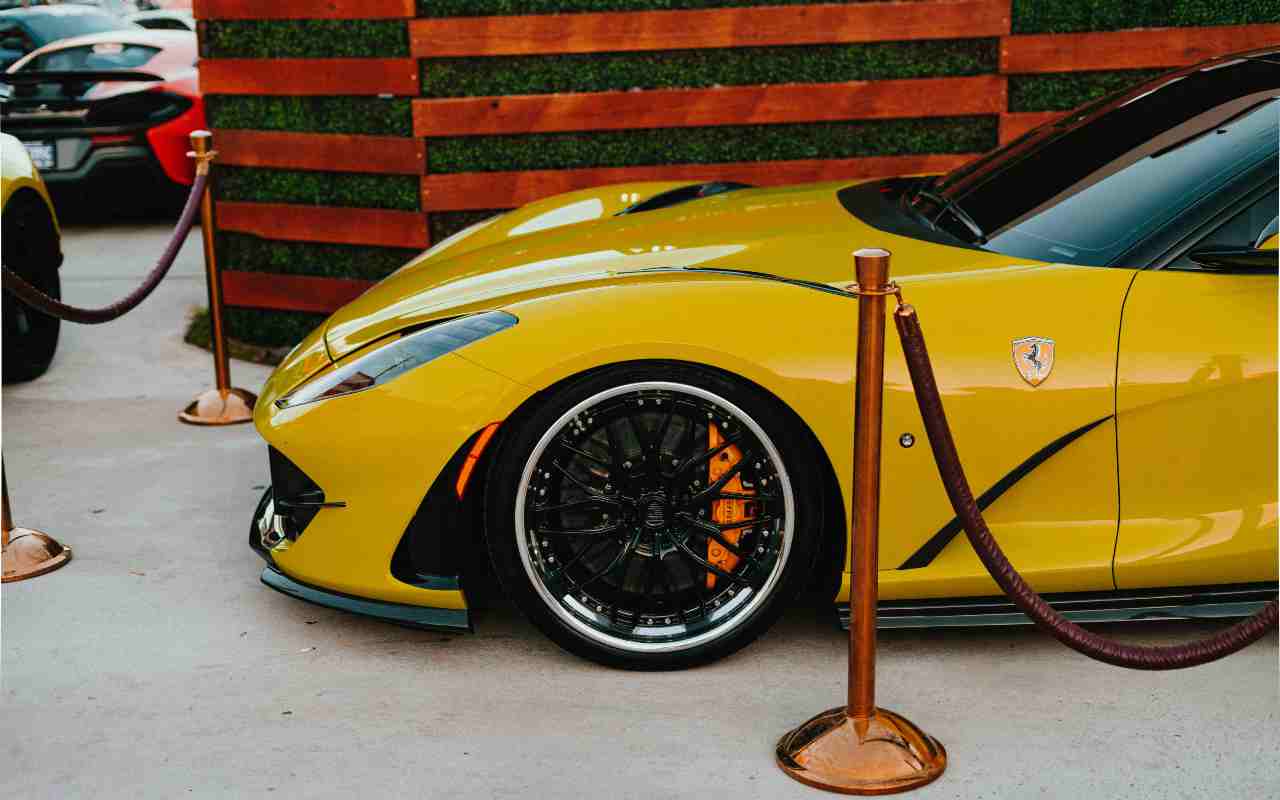 Regole per l'acquisto di un'auto in fiera o in salone